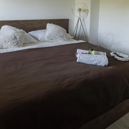 Vakantiehuis Tera U Zamku Cervena Lhota