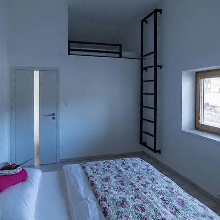 Prázdninový dům Tera U Zamku Cervena Lhota *