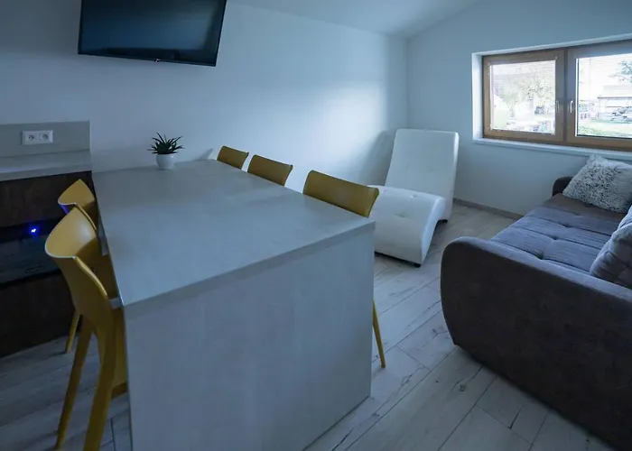 Tera U Zamku Cervena Lhota